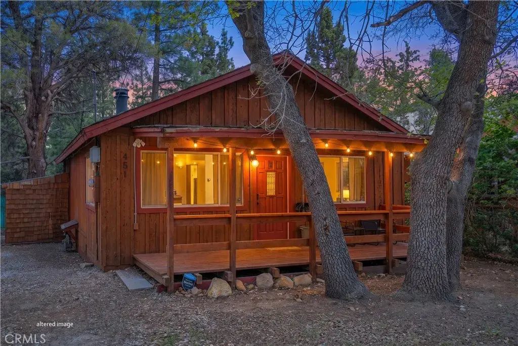 451 Cedar Lane, Sugarloaf