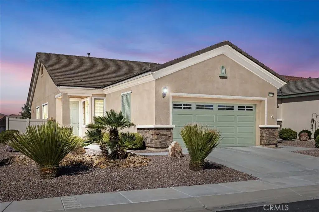 10149 Darby Road, Apple Valley