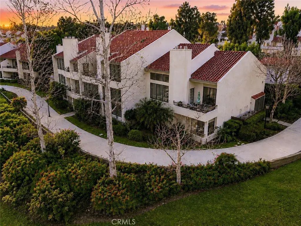 23214 Coso, Mission Viejo