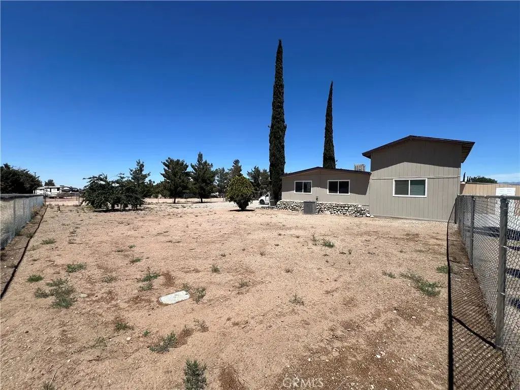 13375 Larch, Oak Hills