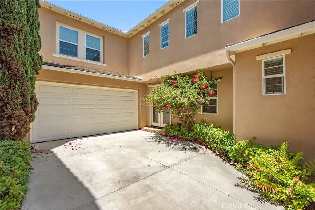 21 Teardrop, Irvine