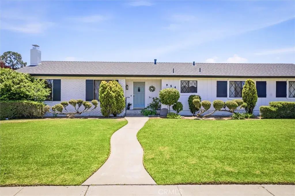 956 Diamond, Santa Maria