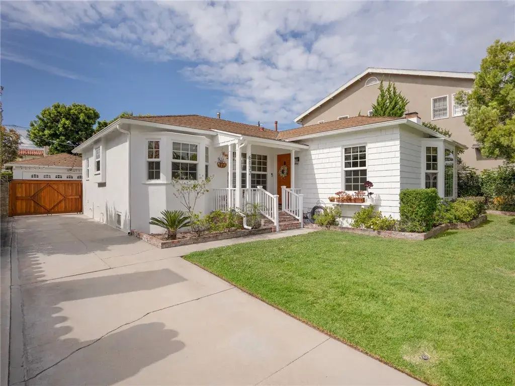 6132 W 75th Street, Los Angeles