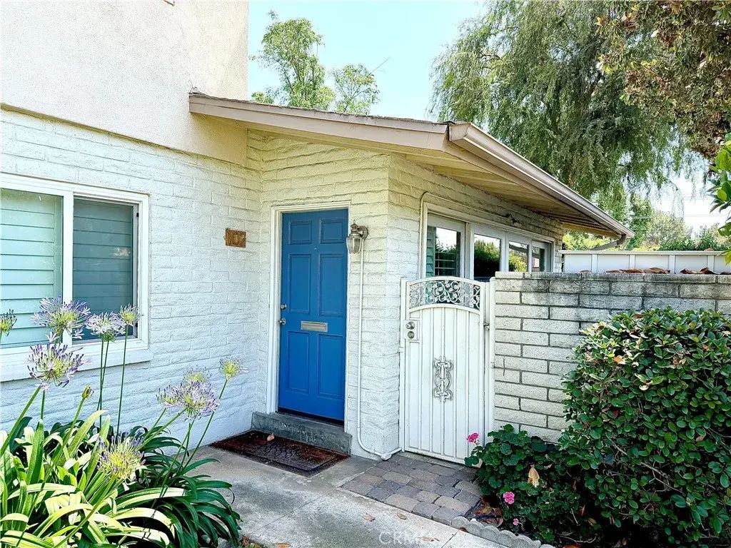 102 N Center, Redlands