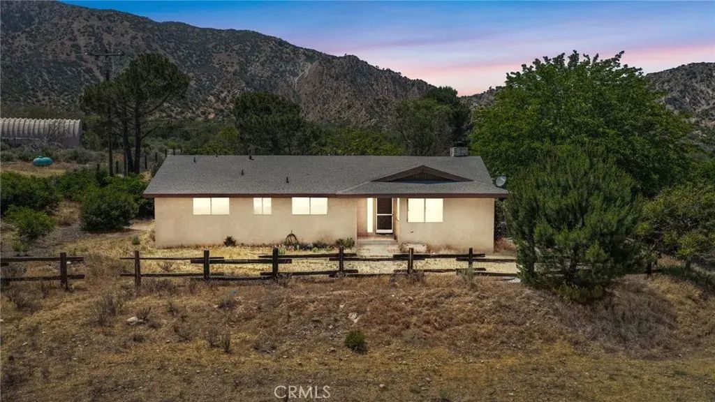 5500 Oil Well Road, Phelan