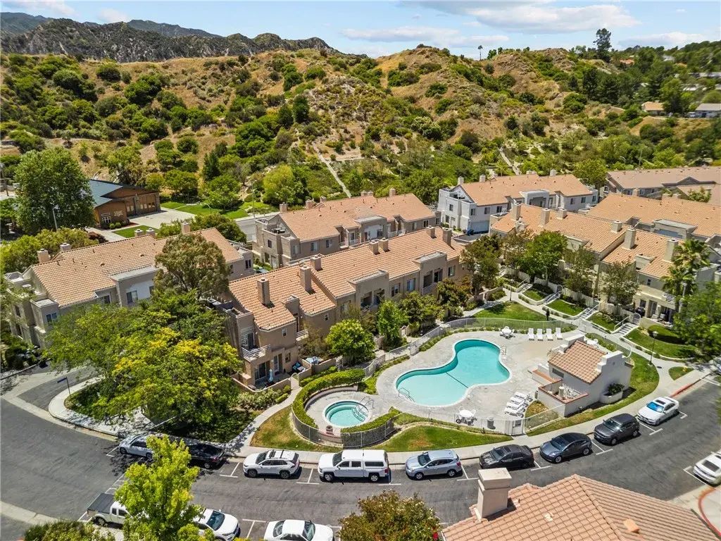25511 Schubert Cir 142 B, Stevenson Ranch