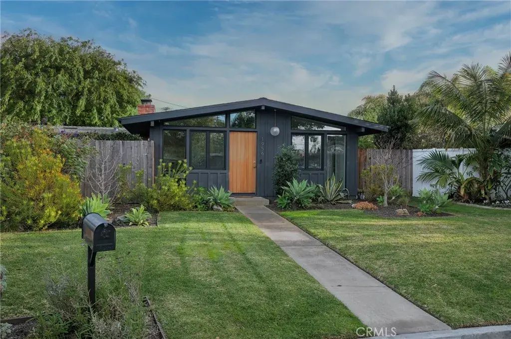 1956 Rosemary Place, Costa Mesa