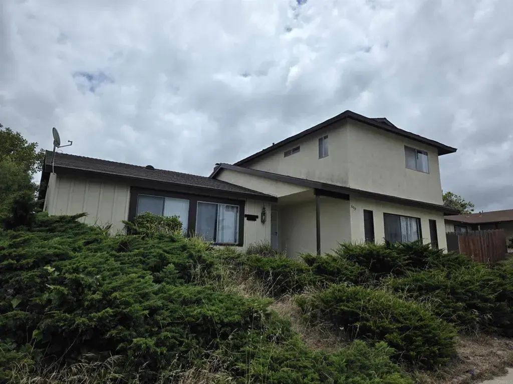609 Mariposa Cir, Chula Vista