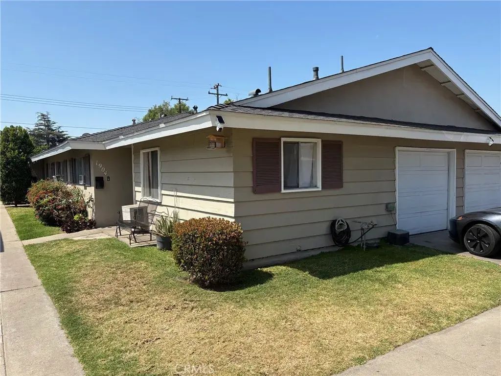 1908 E Rose Avenue, Orange