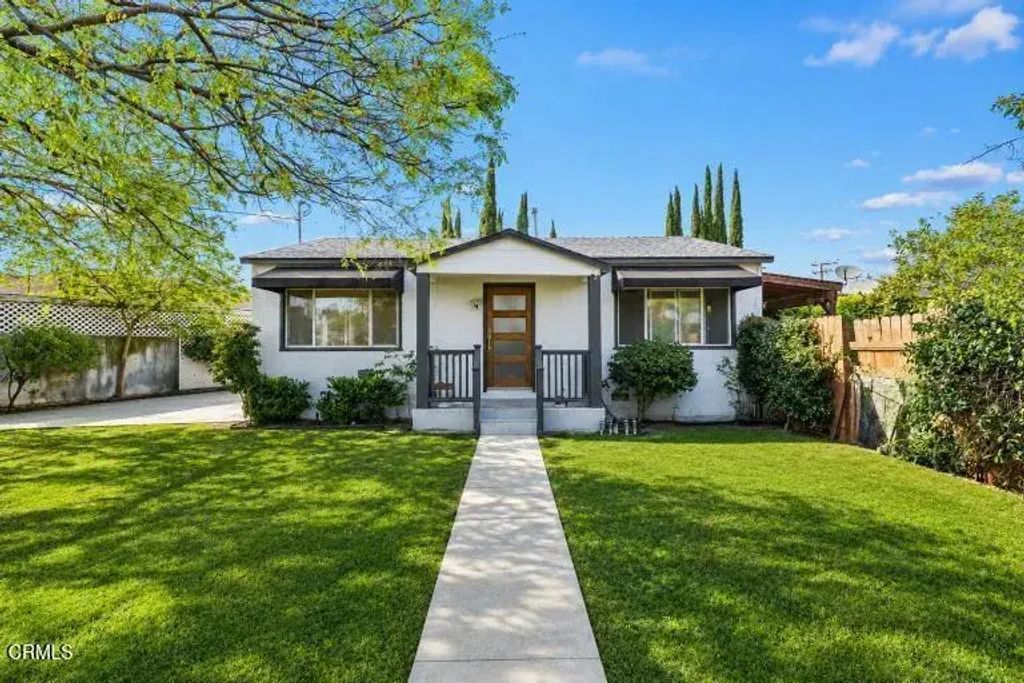 11125 Welby Way, North Hollywood