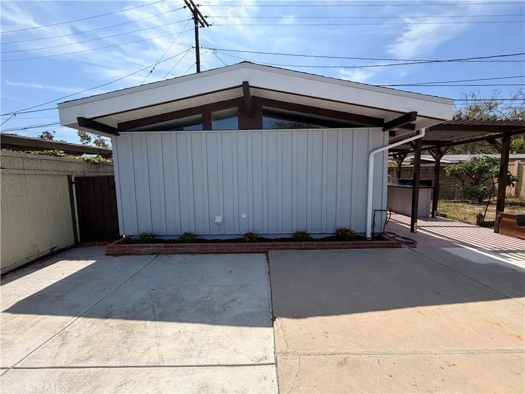 3035 Lees, Long Beach