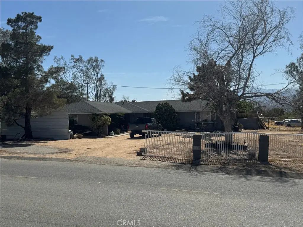 7990 Acoma, Yucca Valley