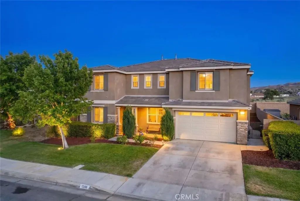 1242 Wellington Drive, Palmdale