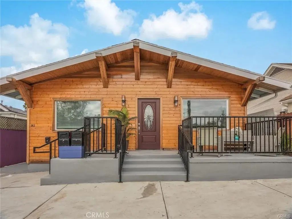 143 N Hobart Boulevard, Los Angeles
