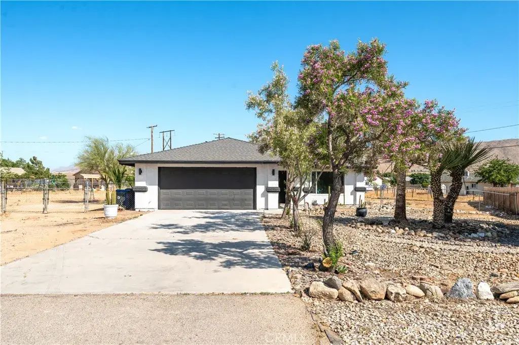 22031 Sauk Road, Apple Valley