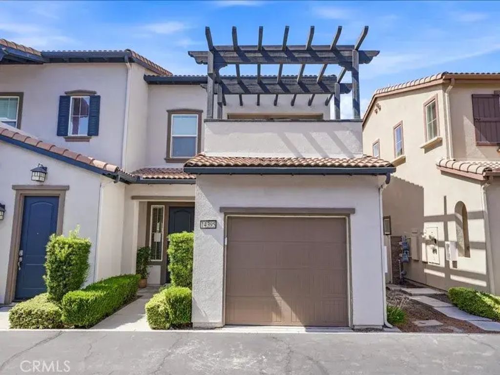 14395 Penn Foster, Chino