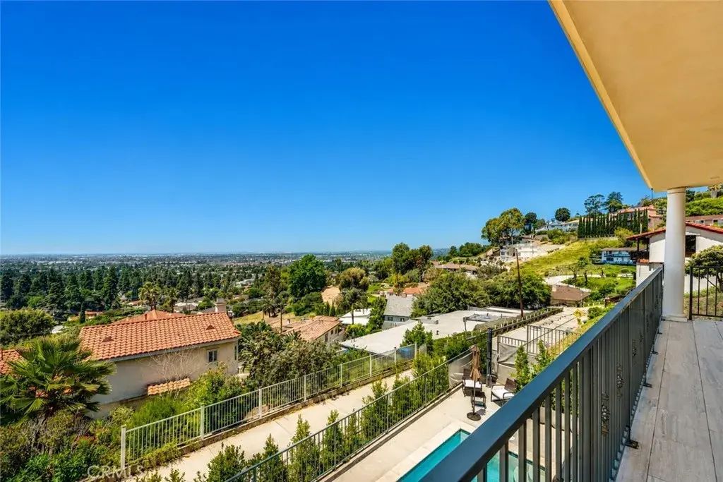 11837 Rideout, Whittier