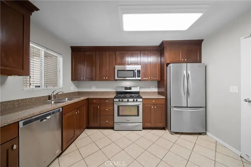 21346 Nandina 102, Newhall