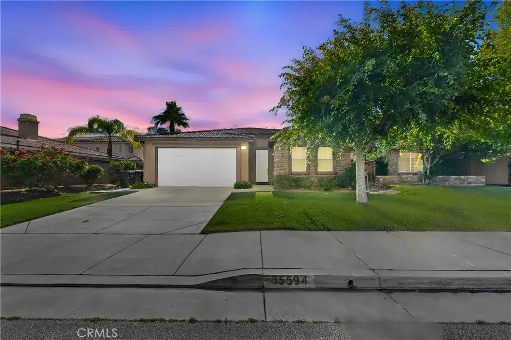35594 Cloche Drive, Winchester