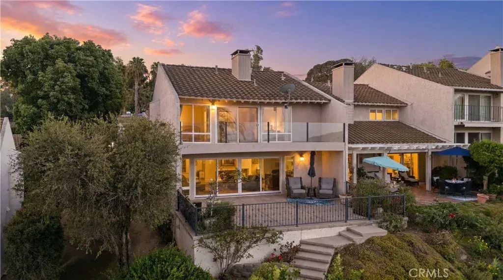 2235 El Capitan, Riverside
