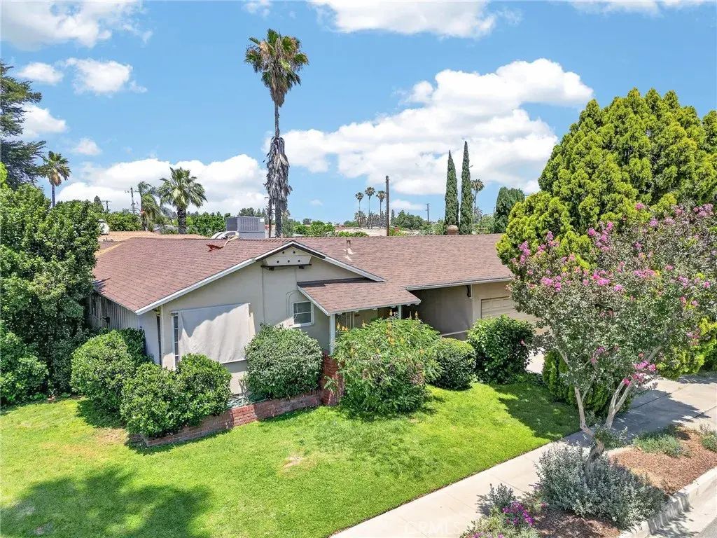 977 N Riverside, Rialto