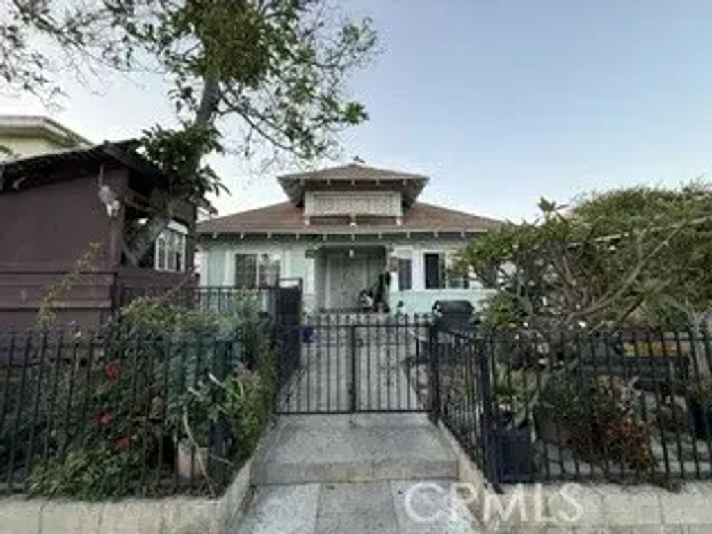 1457 W 25th, Los Angeles