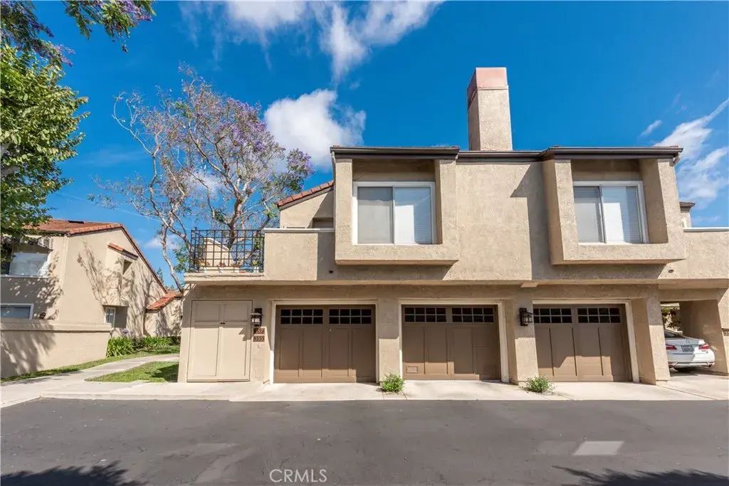 355 Stanford Court, Irvine