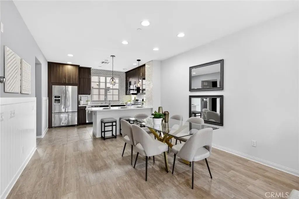 156 Capricorn, Irvine