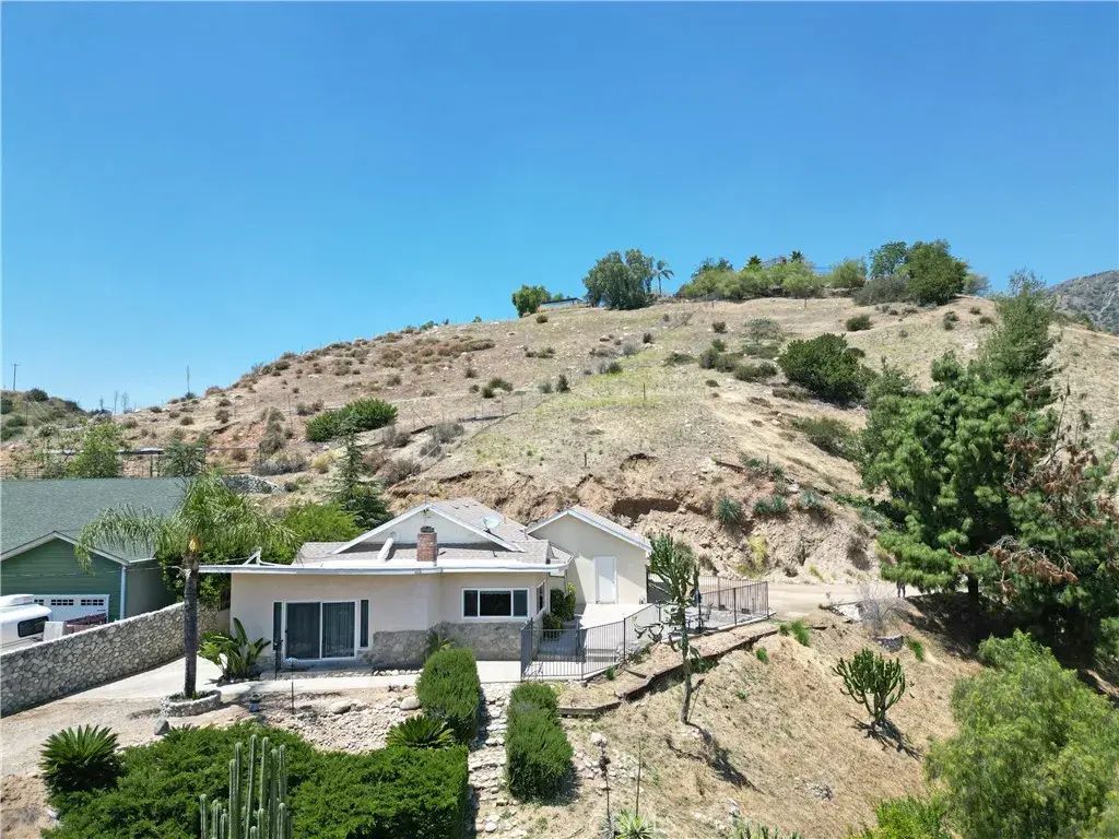 11326 Eby Canyon Road, Sunland