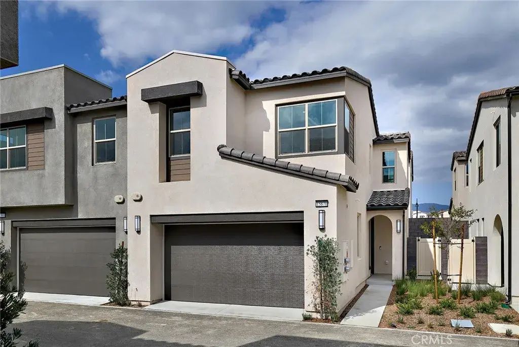 15870 Blue Copper Way, Fontana