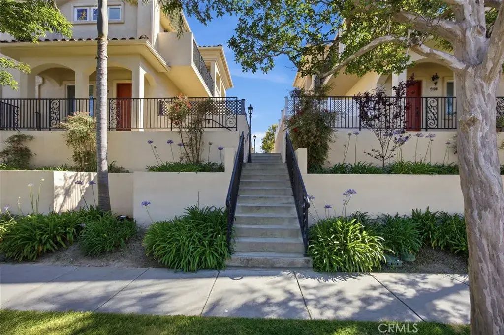 2142 Washington, Torrance