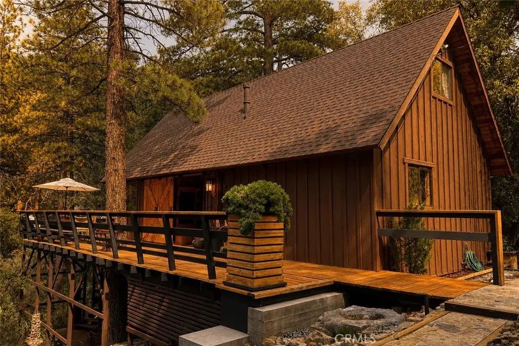 2002 Saddle Way, Pine Mountain Club