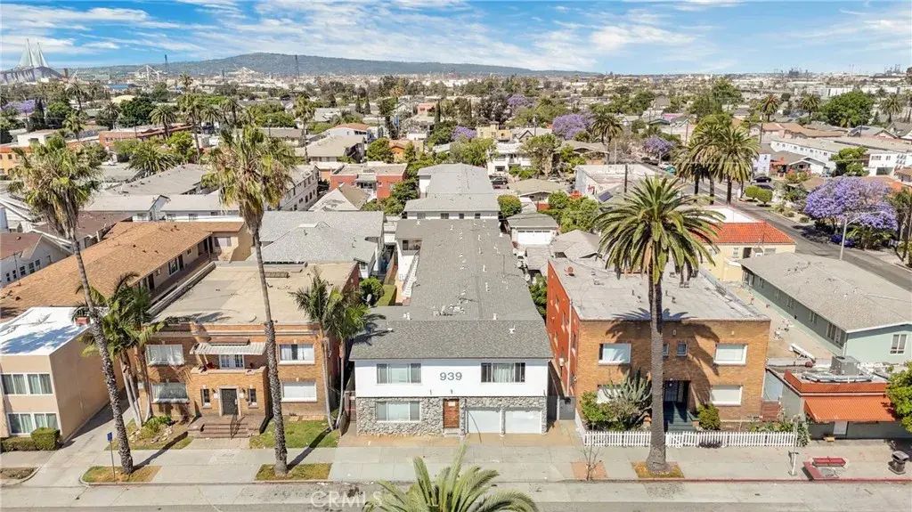 939 Pacific, Long Beach