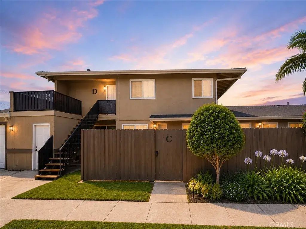 17092 Emerald E, Huntington Beach