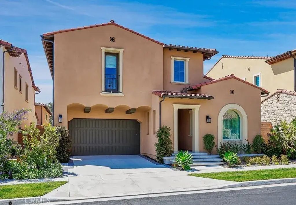 109 Jayhawk, Irvine