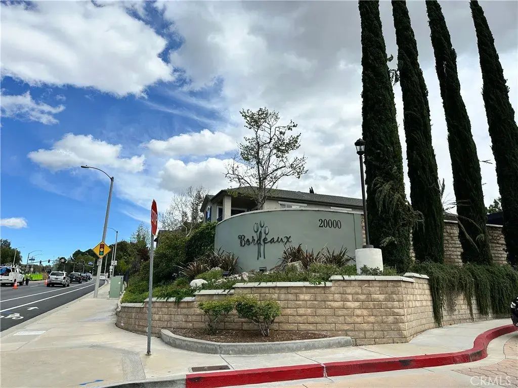 20000 Plum Canyon, Saugus