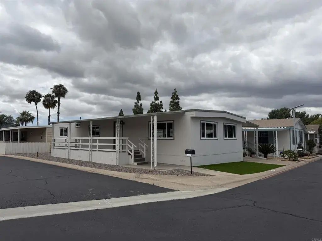 8301 Mission Gorge Rd 246, Santee