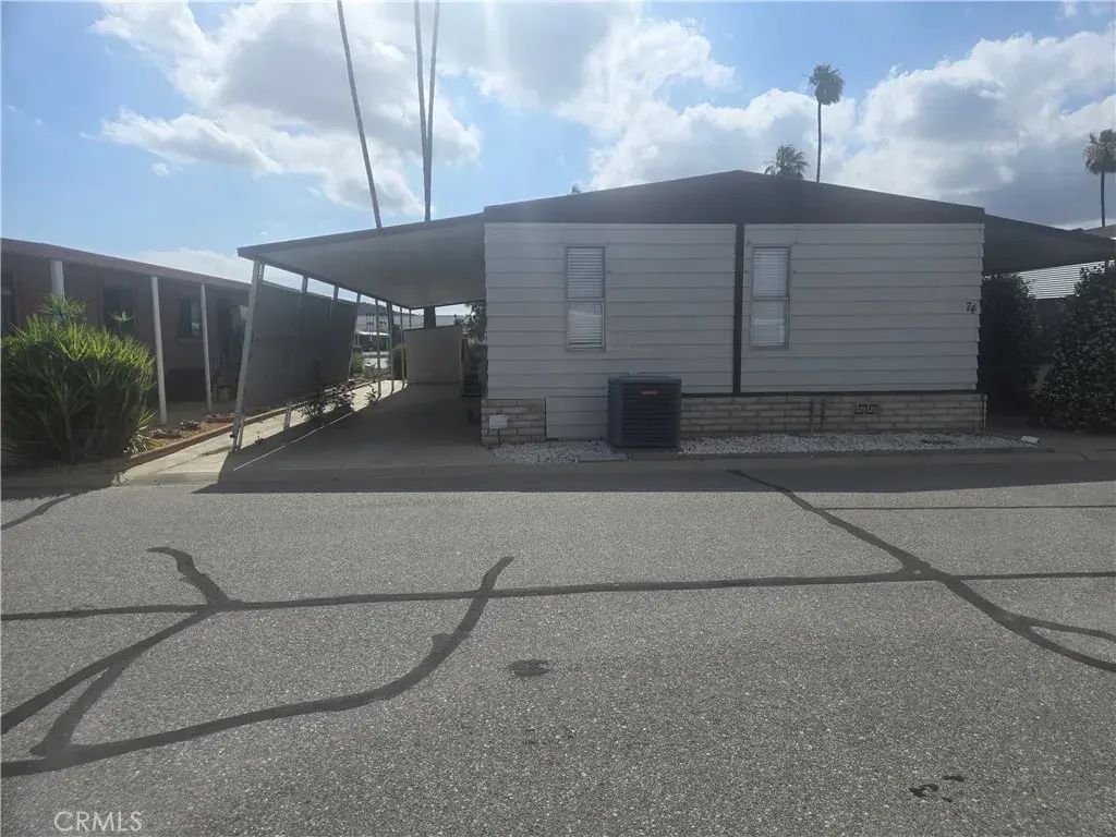 5001 W Florida 74, Hemet