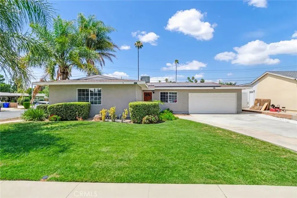 8955 Holly, Riverside