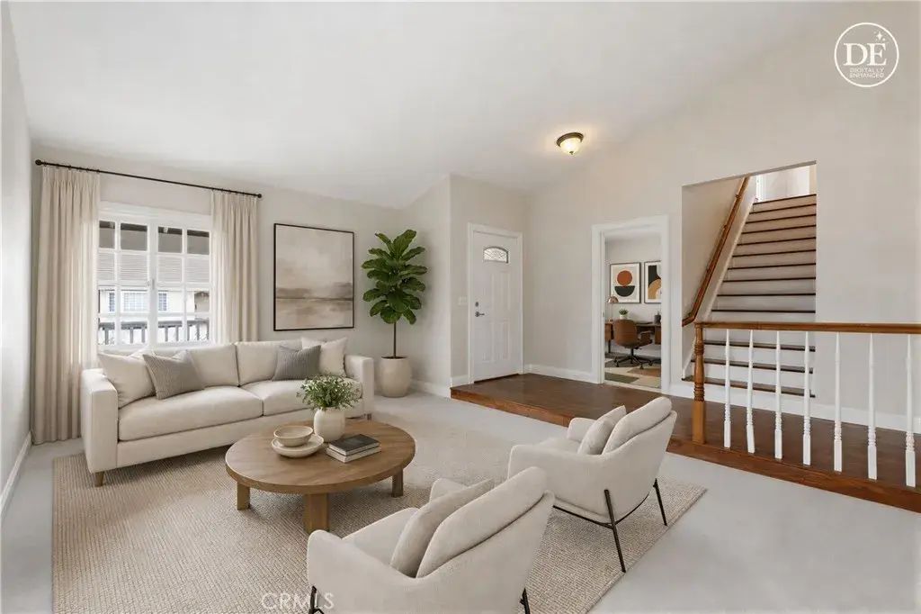 38 Golden Star, Irvine