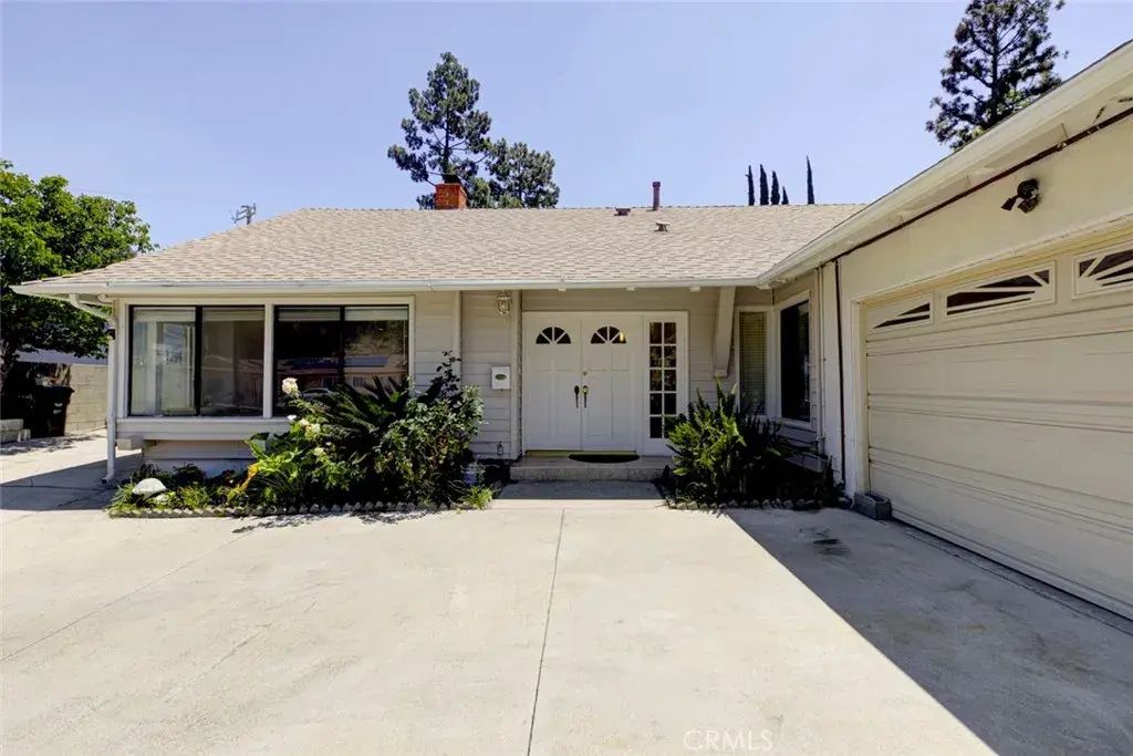 6916 Estepa, Tujunga
