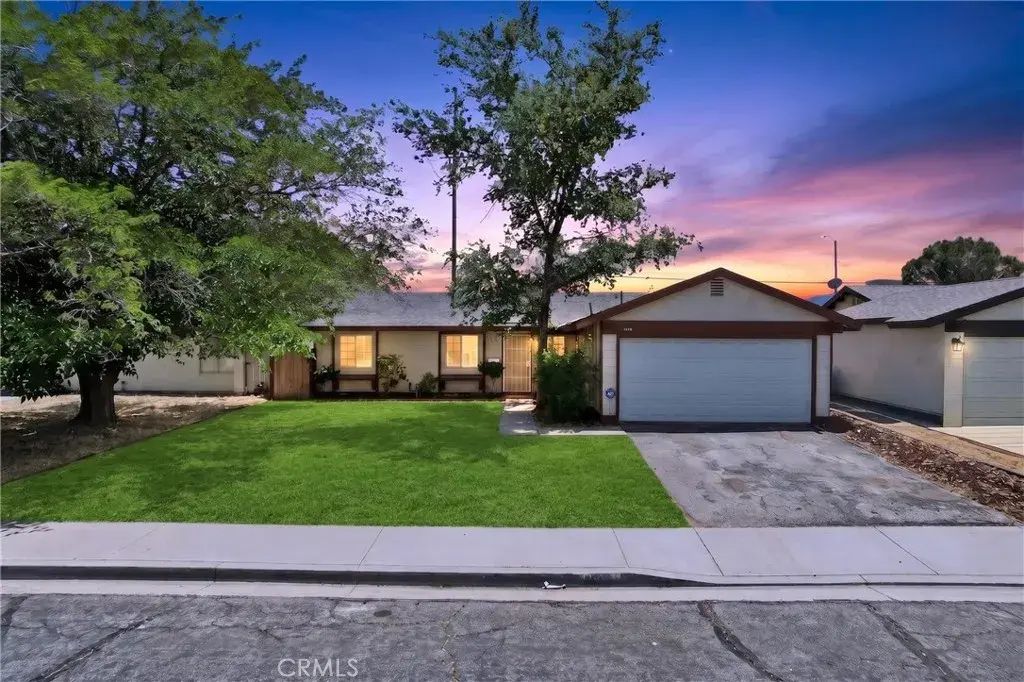 3518 Balmont, Lancaster