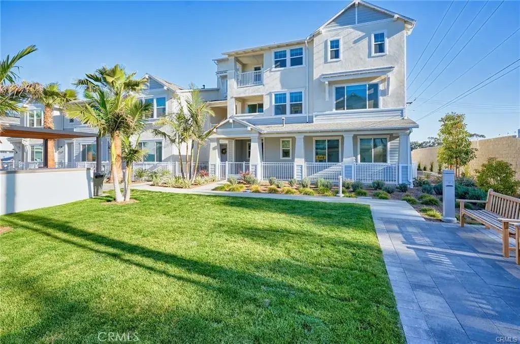 2434 Haley Point Drive 105, Ventura