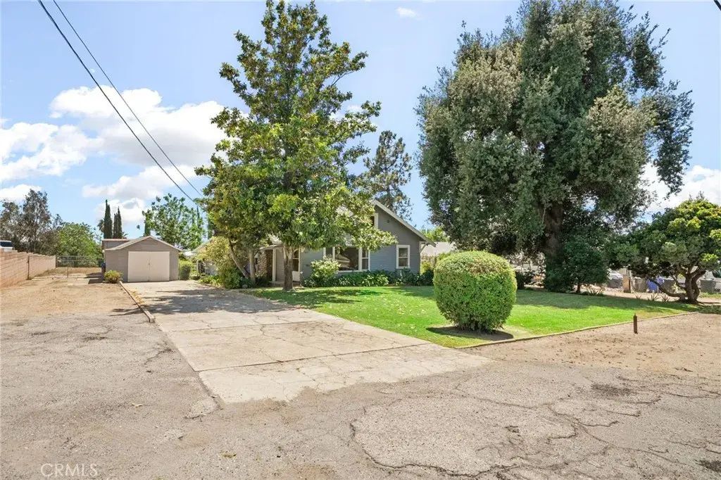 35209 Avenue E, Yucaipa