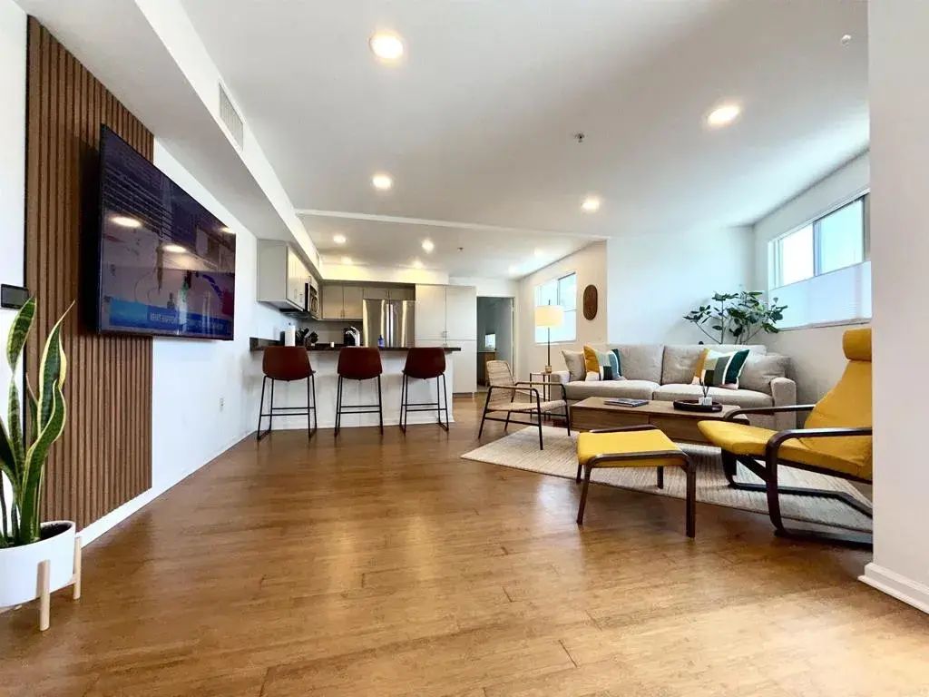 687 S Coast Highway 101 308, Encinitas