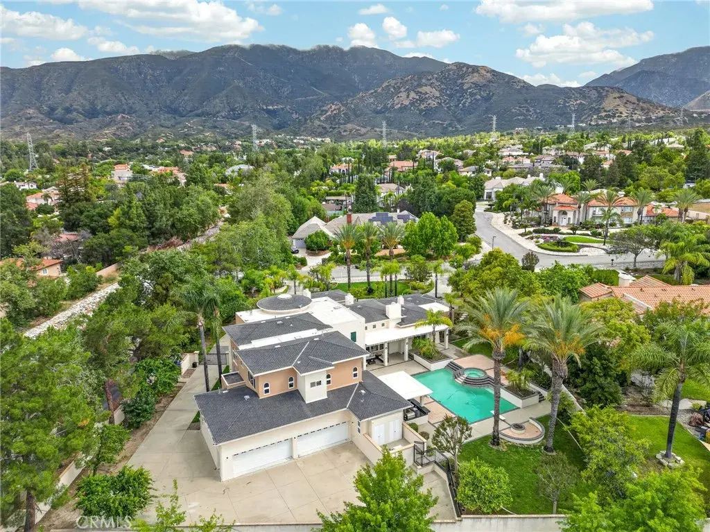 1008 Amarillo, Claremont