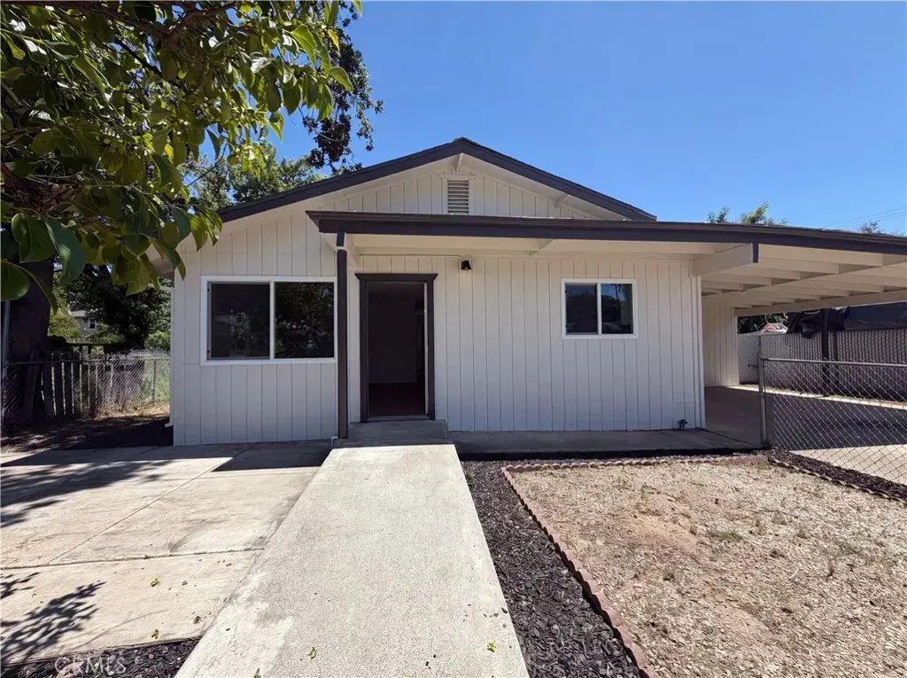 140 S Starr Street, Lakeport