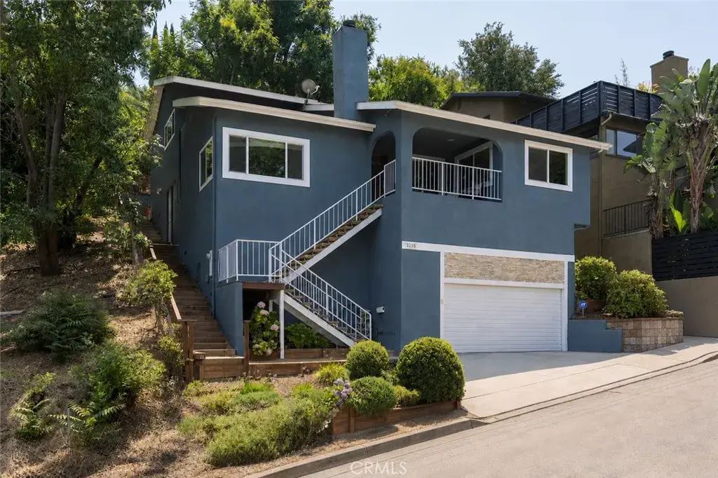 3216 Future Street, Los Angeles