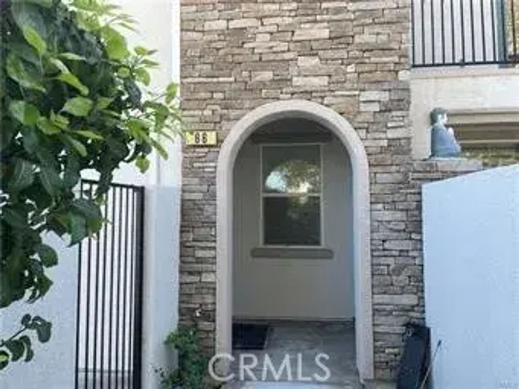 66 Secret Hollow Lane 79, Thousand Oaks