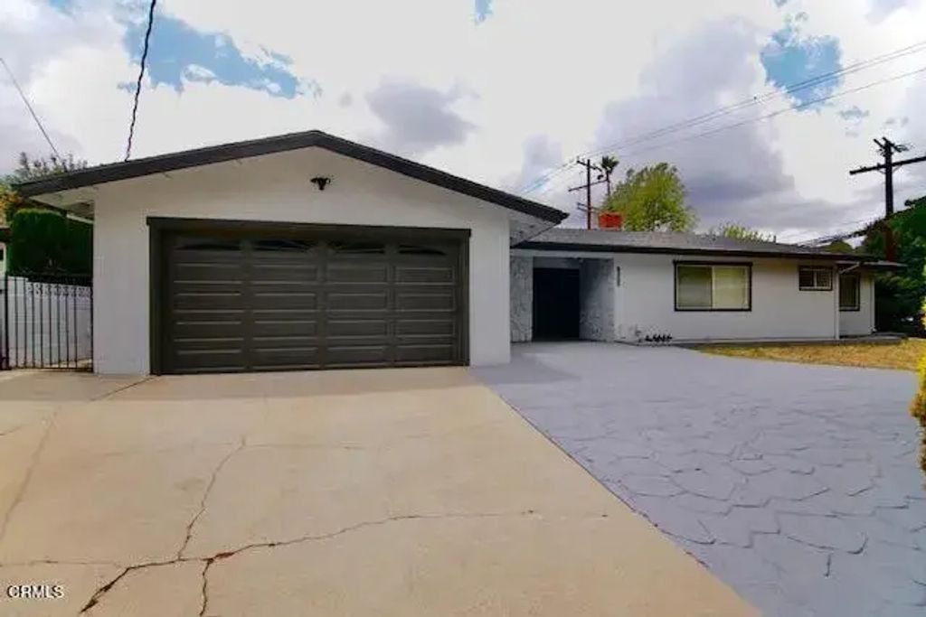 9355 Creemore Drive, Los Angeles
